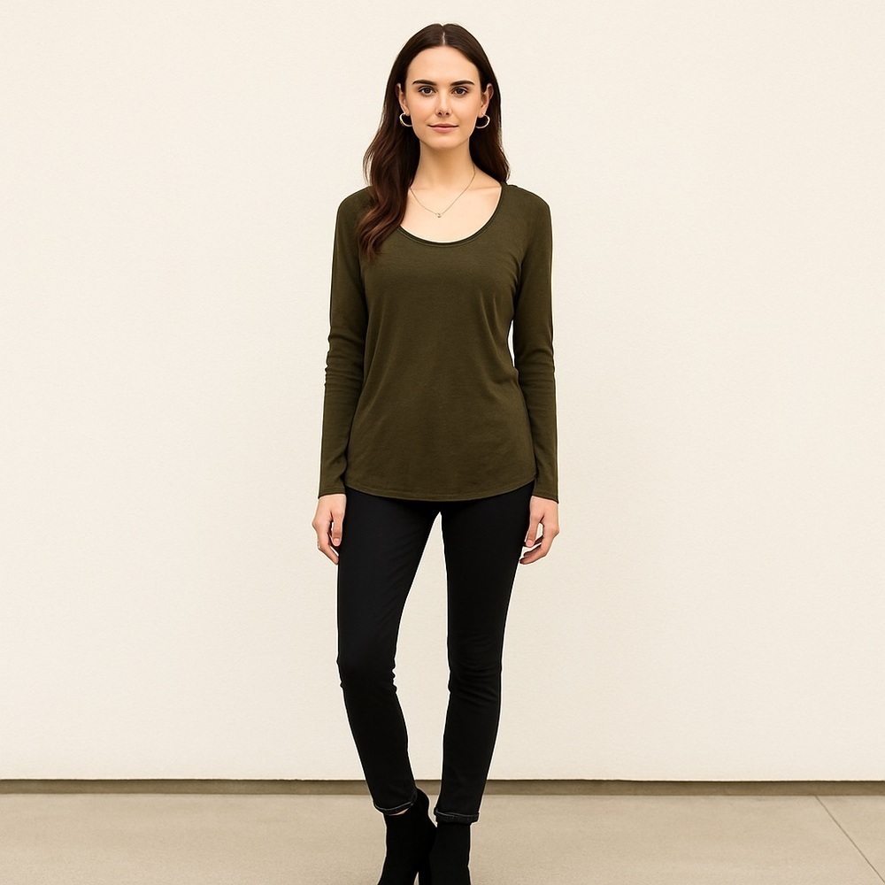 NEW Emma & Sam Olive Green Long Sleeve Round Scoop Neck Top Shirt Size Small